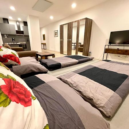 Neu Grosse Einzimmerwohnung Im Zentrum Goldstadt Pforzheim Schloessle Exterior foto